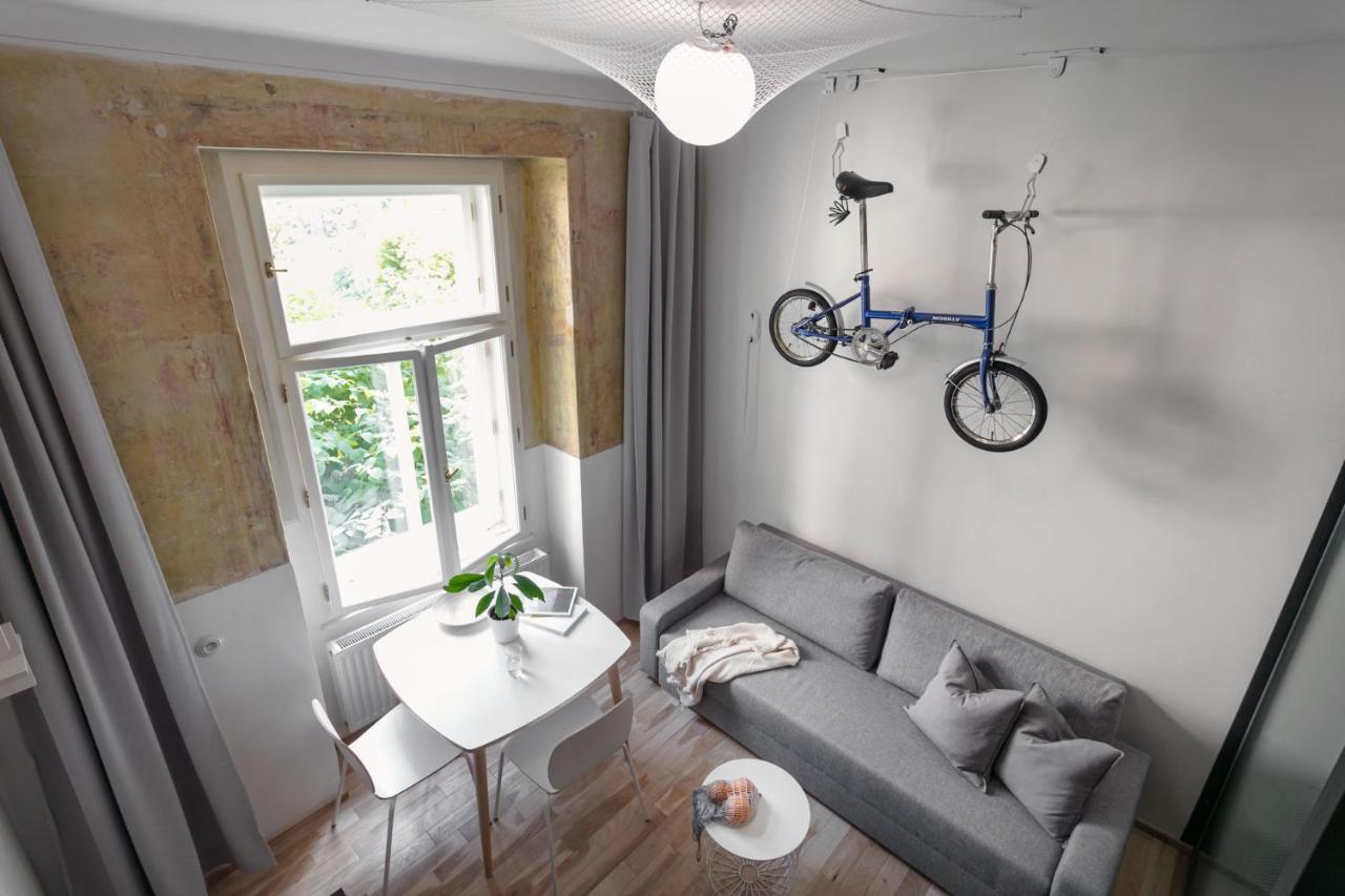 Turnkey I Designed Studio Прага Екстер'єр фото